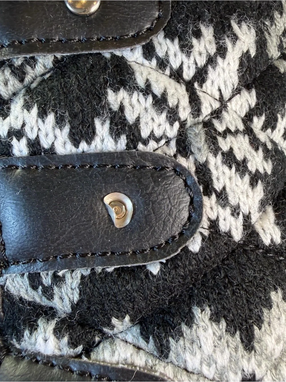 Polar Women’s sz8 Black & White Fair Aisle Sweater Faux-Fur Winter Snow Boots
